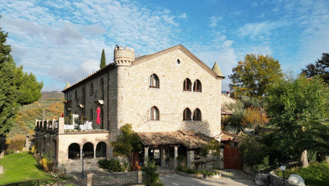 Hotel Lo Smeraldo Roccavivara Kültér fotó